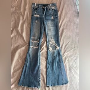 American Eagle distressed jeans
